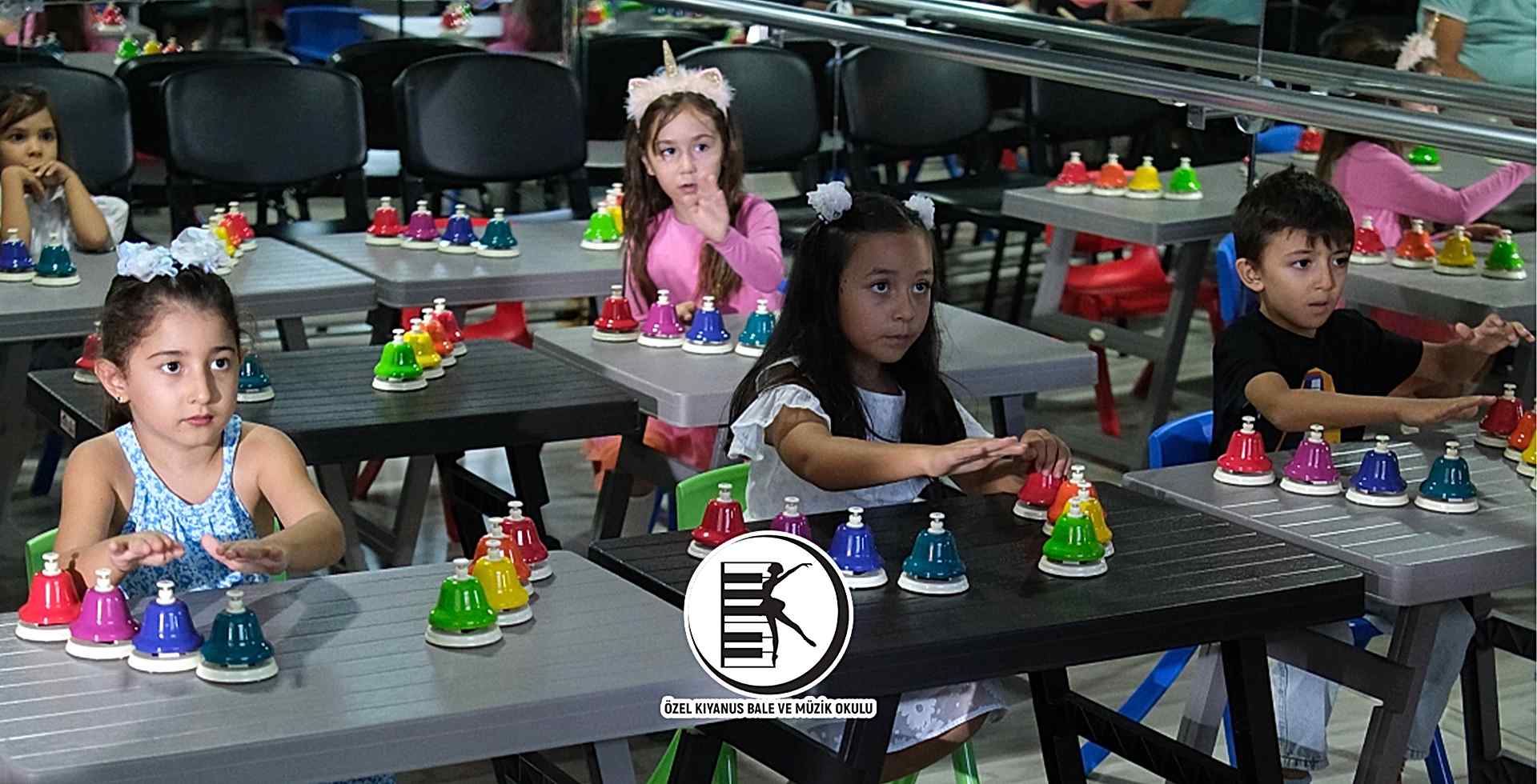 Erken yaş müzik eğitimi Prodigies Yeni Yıl grubu ön kayıtları açıldı.